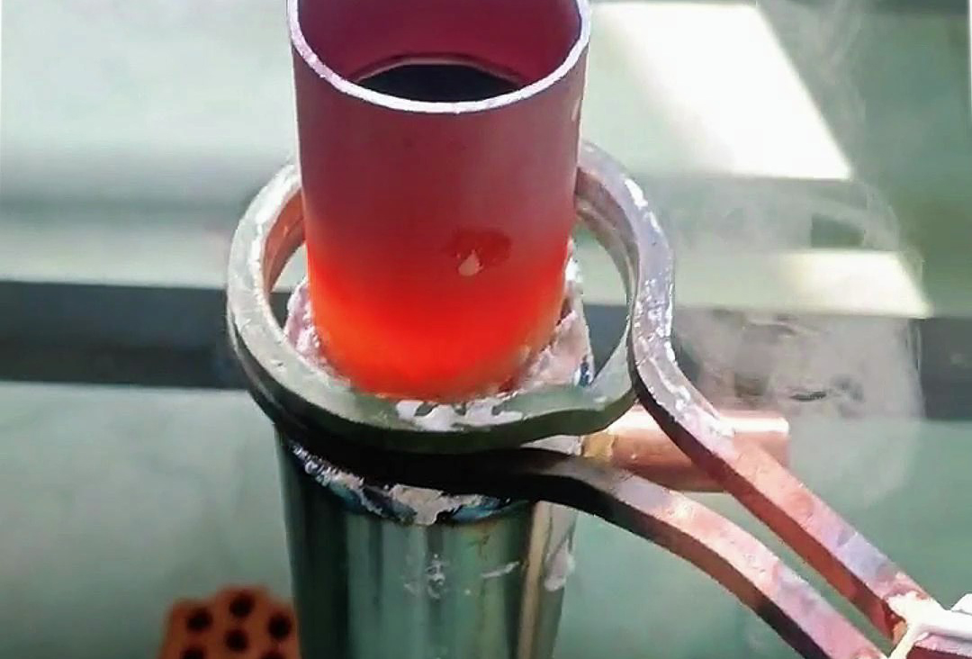 不銹鋼管與銅管的焊接需求手持式高頻焊機(jī)可實(shí)現(xiàn)高效、靈活操作